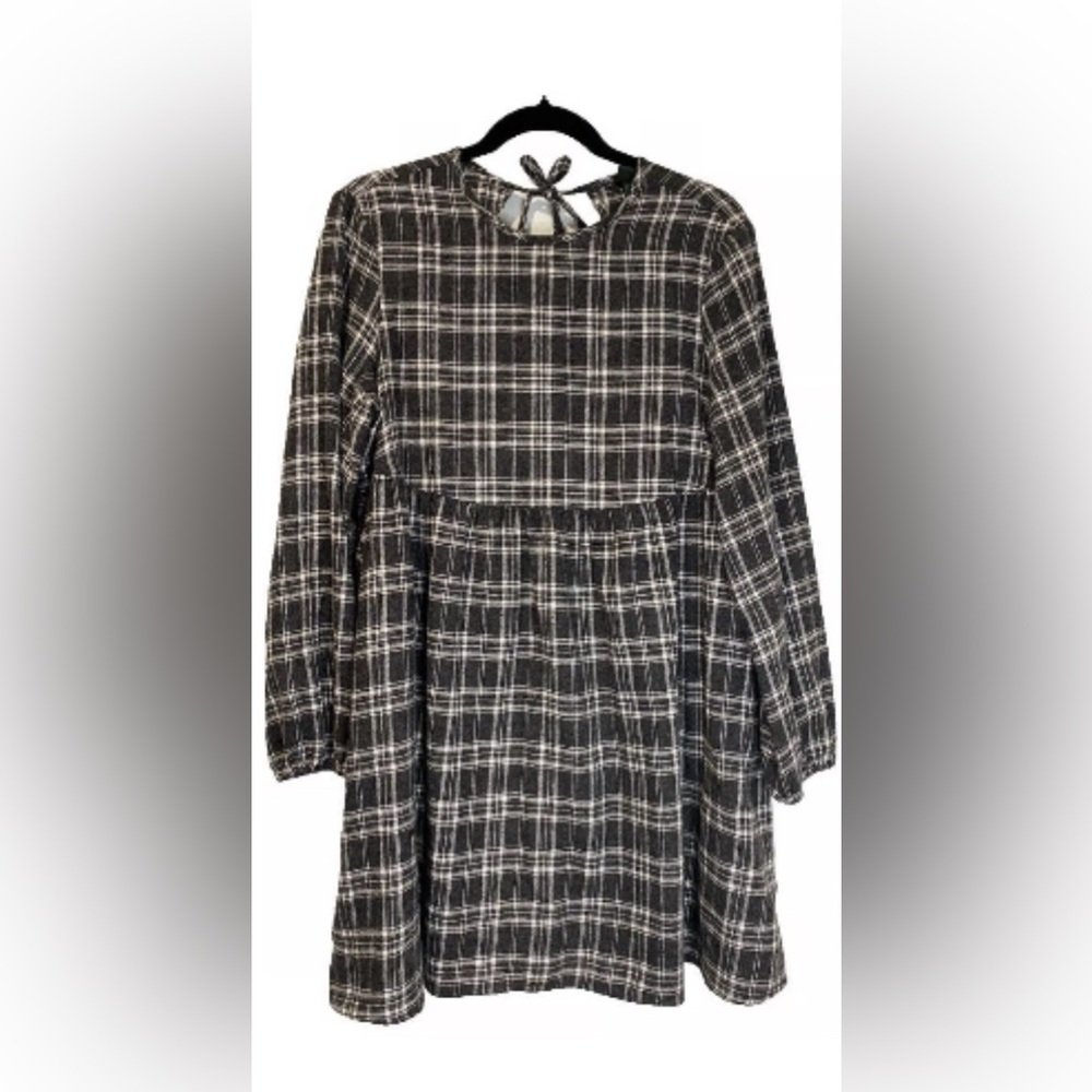Plaid Babydoll Dress
Brand:Wild Fable 
Color:Black and White Plaid 
Size:Medium